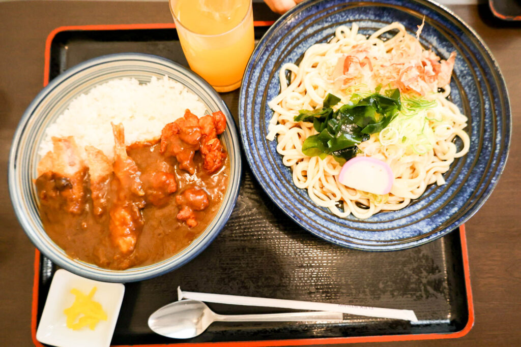 蒲郡グルメの蒲郡うどん 得盛の得盛オリジナルカレーライスセット