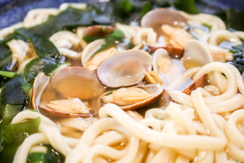 蒲郡グルメの蒲郡うどん得盛ガマゴオリうどん定食