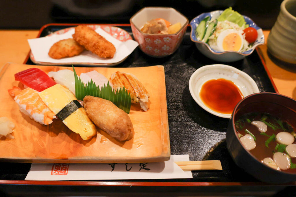 蒲郡グルメすし定の寿司定食